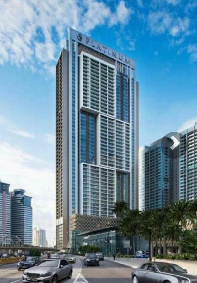קואלה לומפור Queens Service Suites At Platinum Klcc מראה חיצוני תמונה